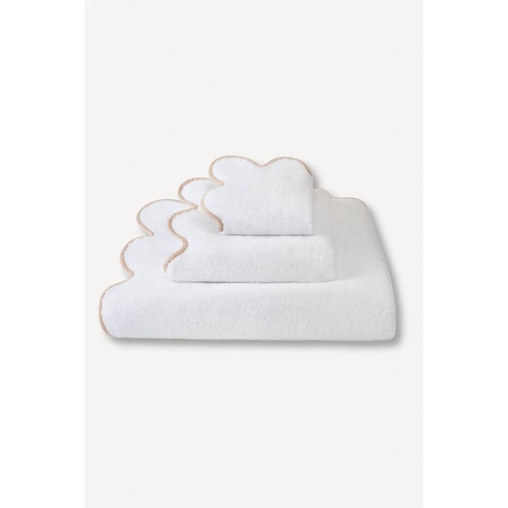 NEW KASSATEX chairish scallop edge bath towel collection in white/ tan